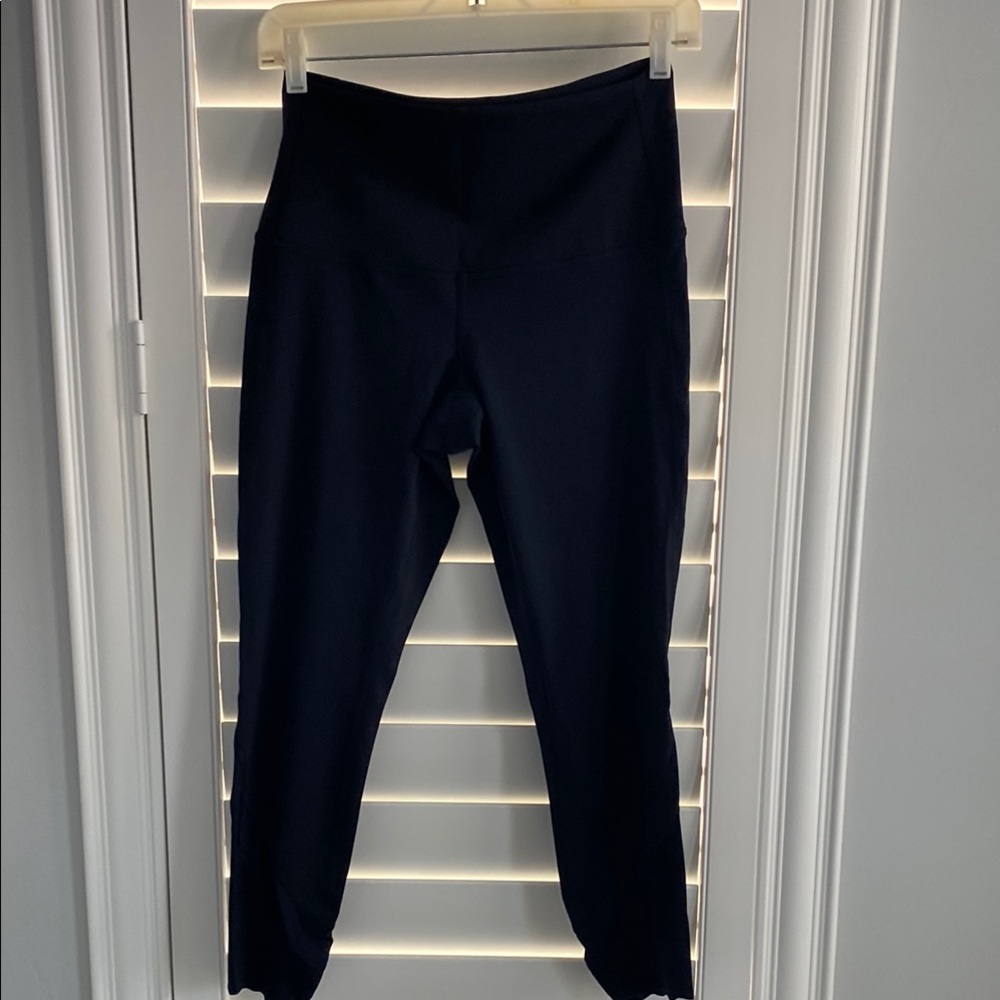 Lululemon wunder under scallop edges high rise